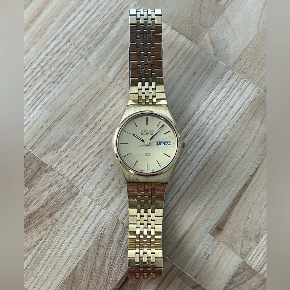 Seiko SQ Vintage Men’s Watch Gold Bracelet, Dial, Case, Day Date New Crystal
